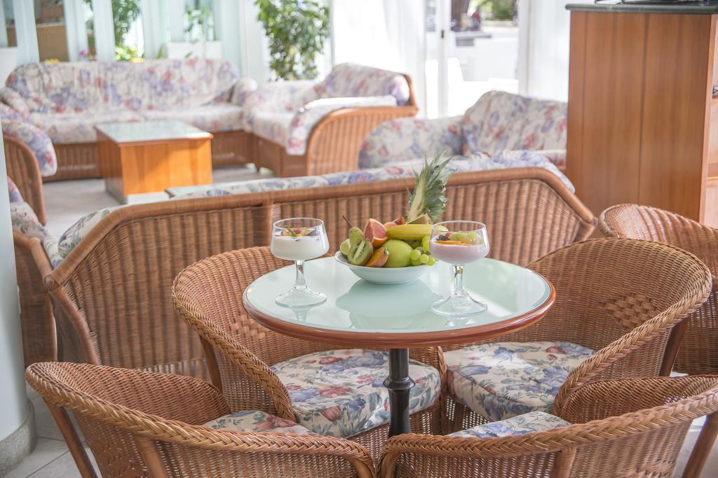 Ciccio Hotel Misano Adriatico Exterior photo